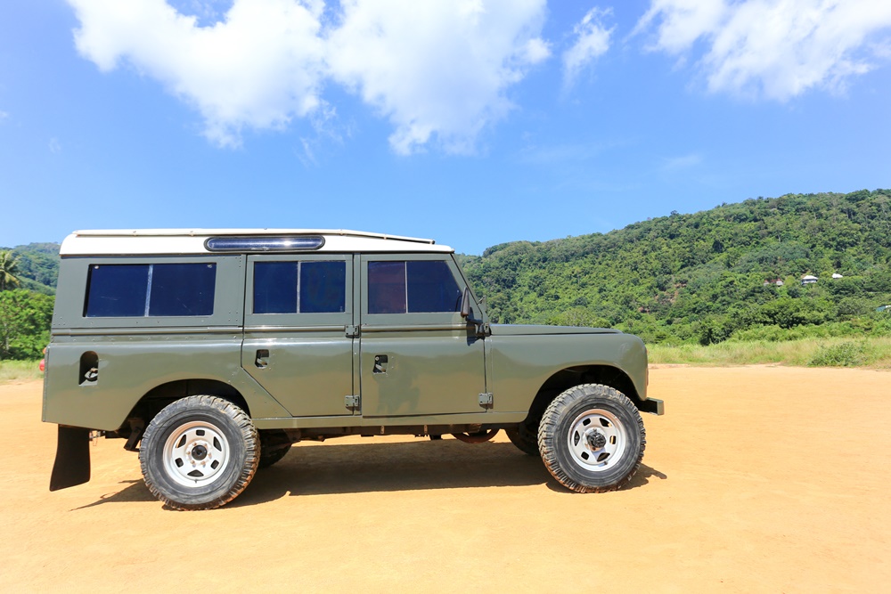 Land Rover Defender 110 / Series 3 (SOLD) - Car for Sale Thailand